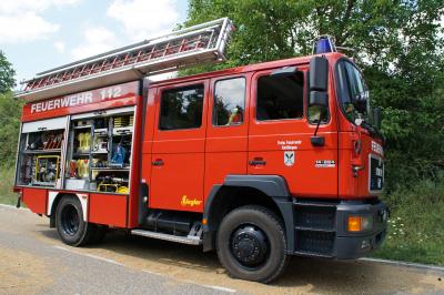 Knittlingen: Schwerer Verkehrsunfall fordert 3 Verletzte darunter ein Kind